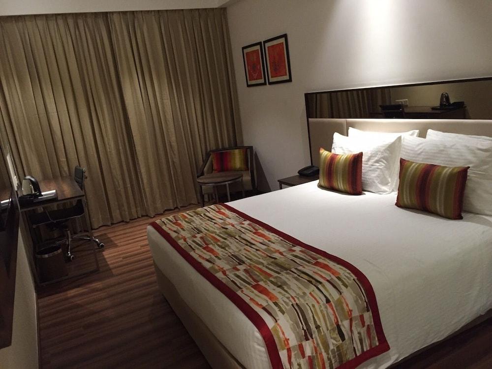Grand Kakinada By Grt Hotels Екстер'єр фото
