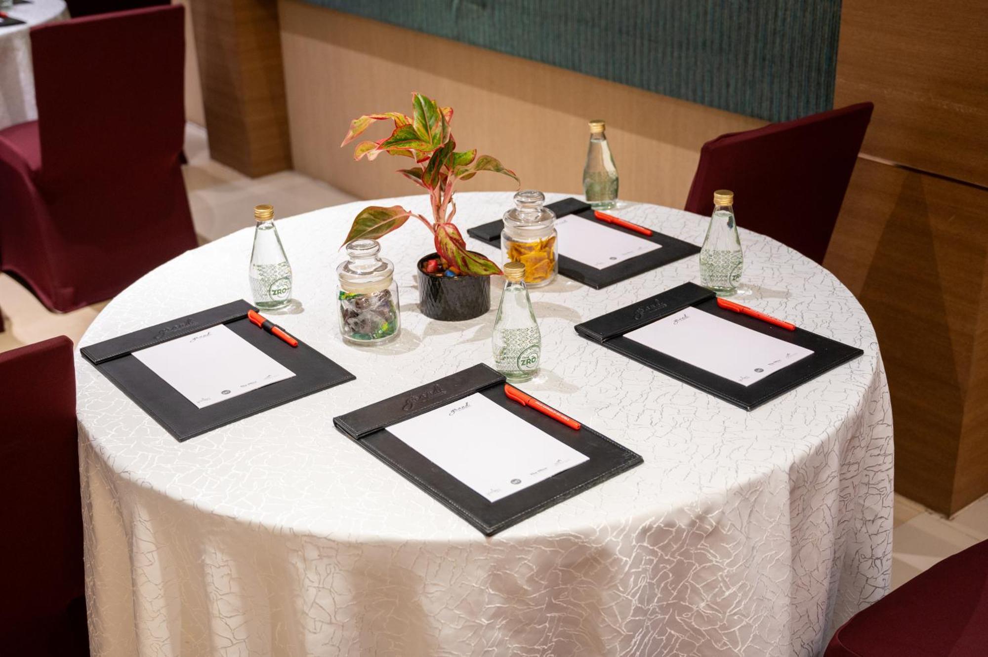 Grand Kakinada By Grt Hotels Екстер'єр фото