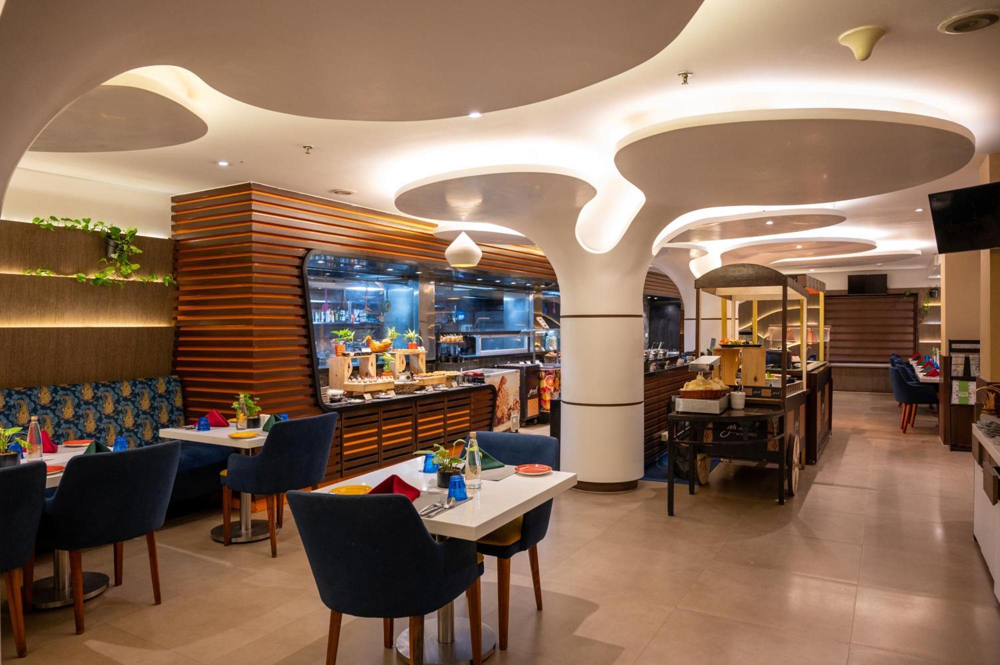 Grand Kakinada By Grt Hotels Екстер'єр фото