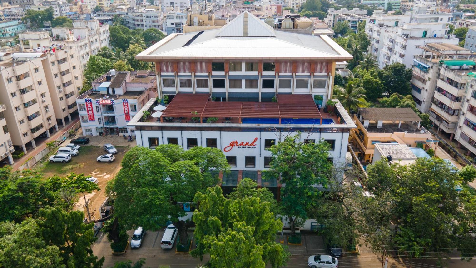 Grand Kakinada By Grt Hotels Екстер'єр фото