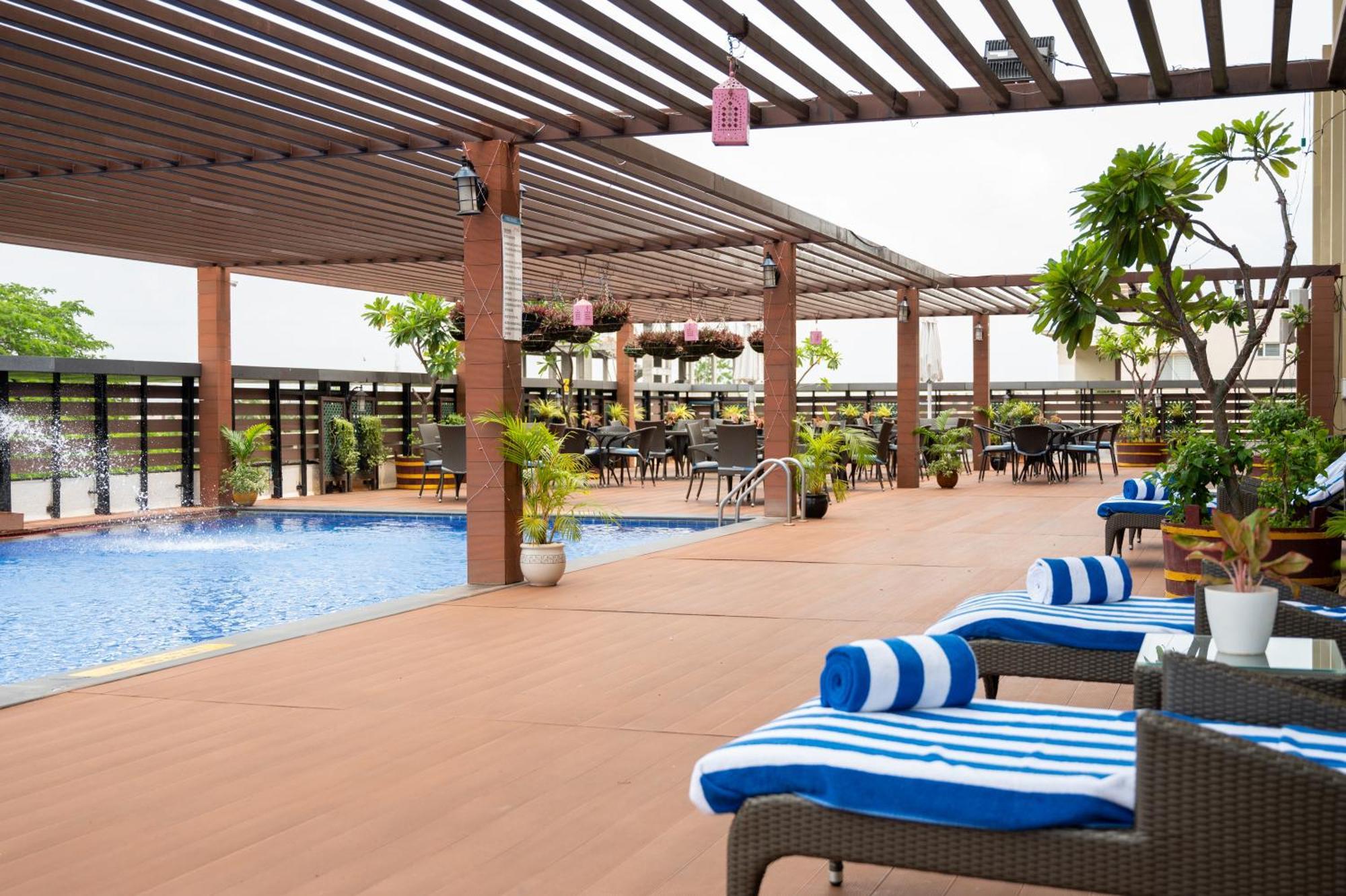 Grand Kakinada By Grt Hotels Екстер'єр фото