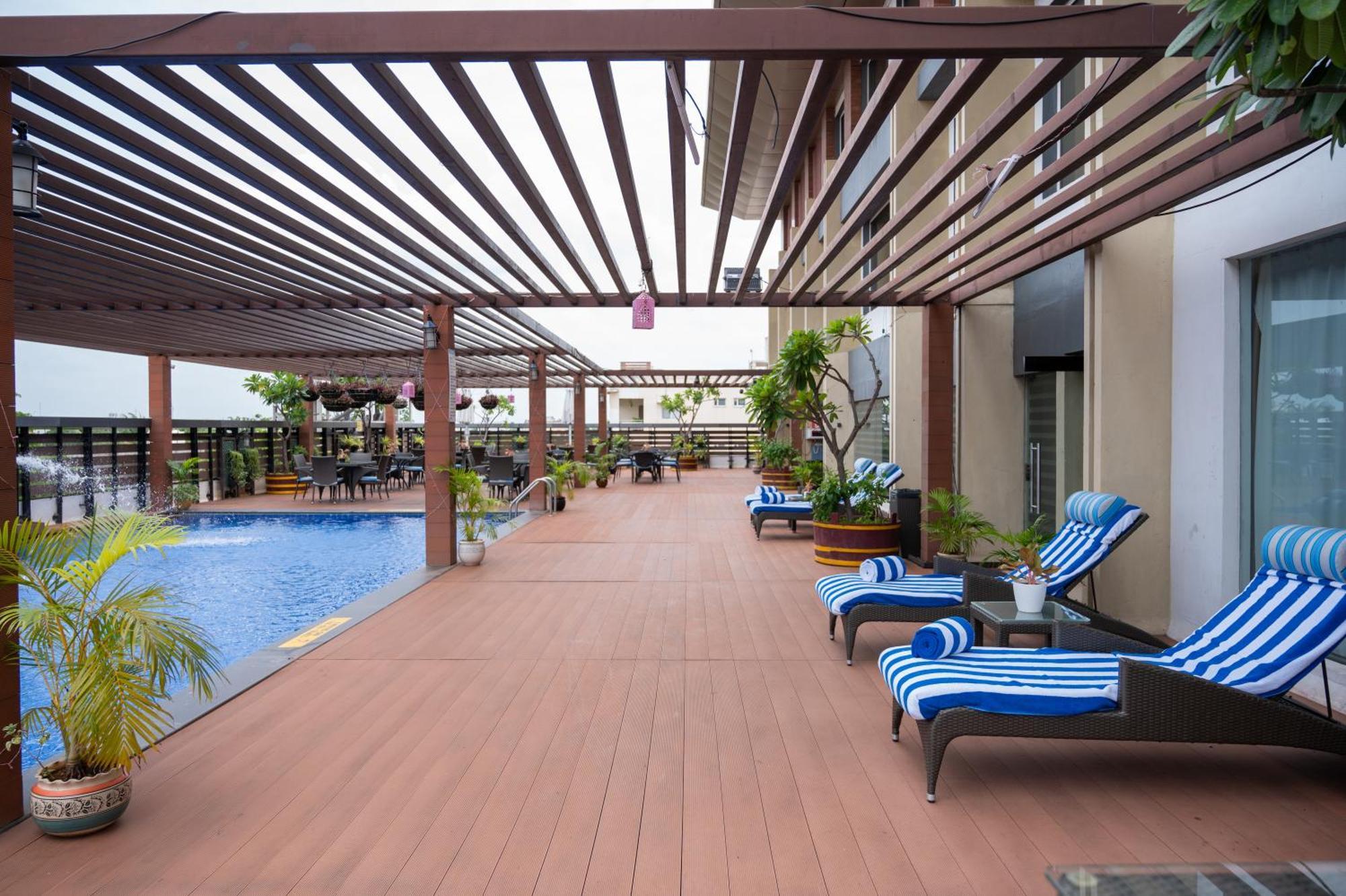Grand Kakinada By Grt Hotels Екстер'єр фото