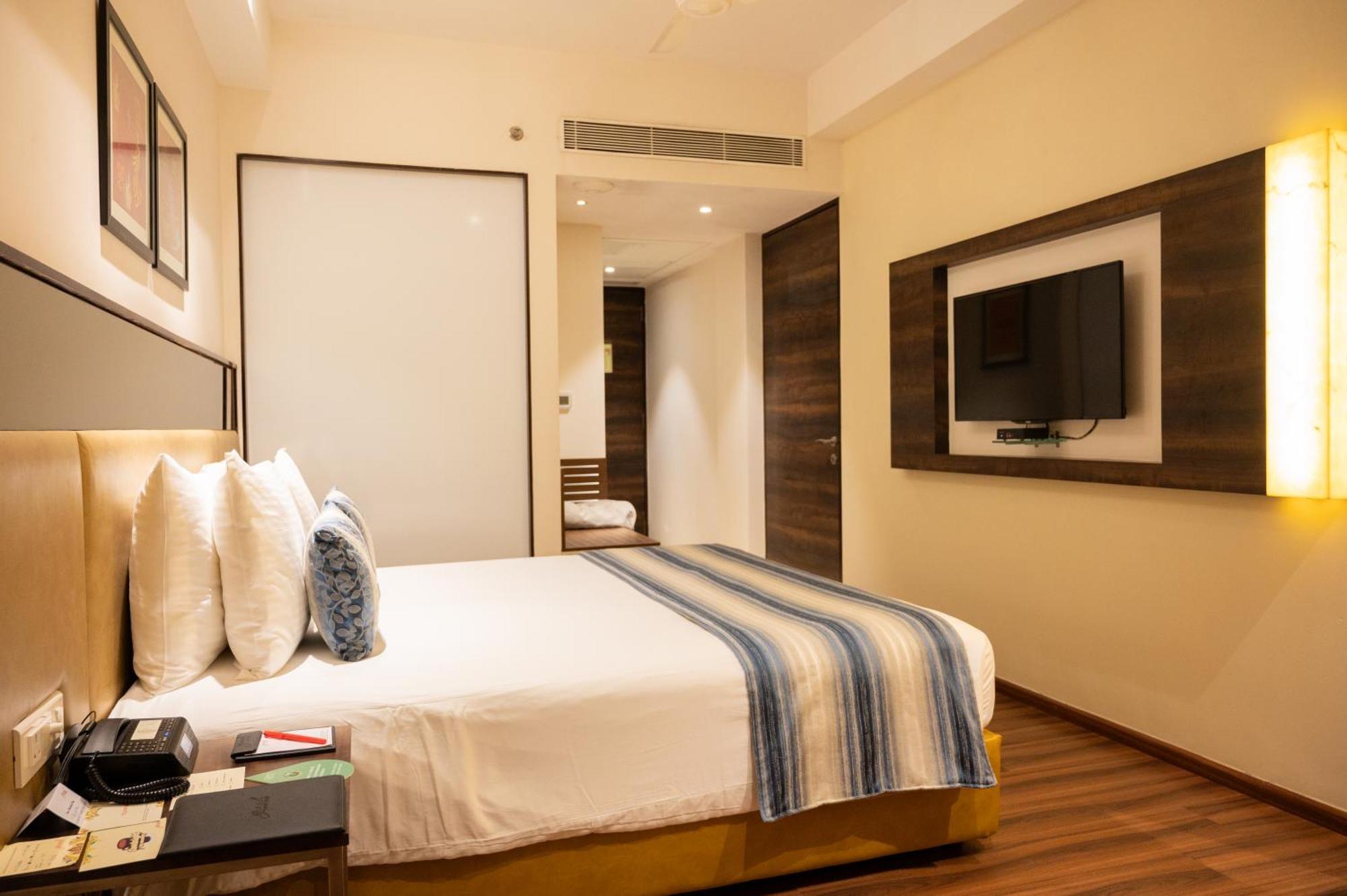 Grand Kakinada By Grt Hotels Екстер'єр фото