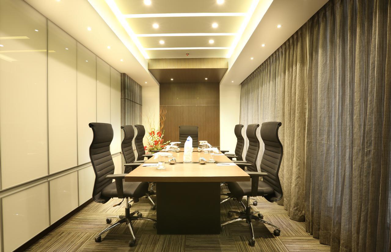 Grand Kakinada By Grt Hotels Екстер'єр фото